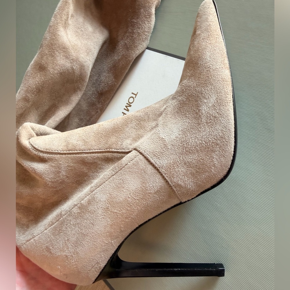 Brand new Tom Ford boots. Size 40 EU, 10 US, leather ( suede ) made in Italy - Picture 12 of 15
